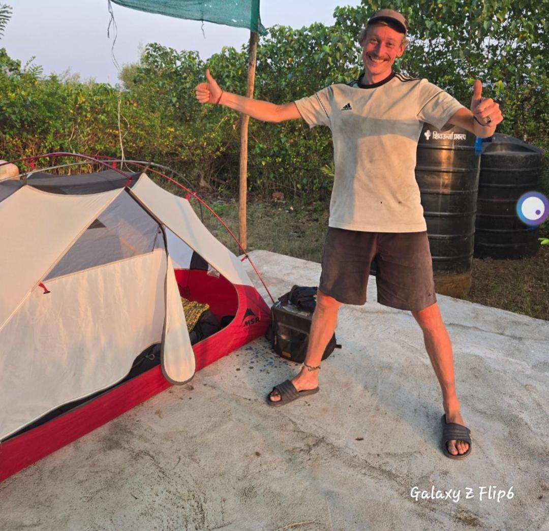 Sea Touch Beach Resort Harihareshwar Buitenkant foto