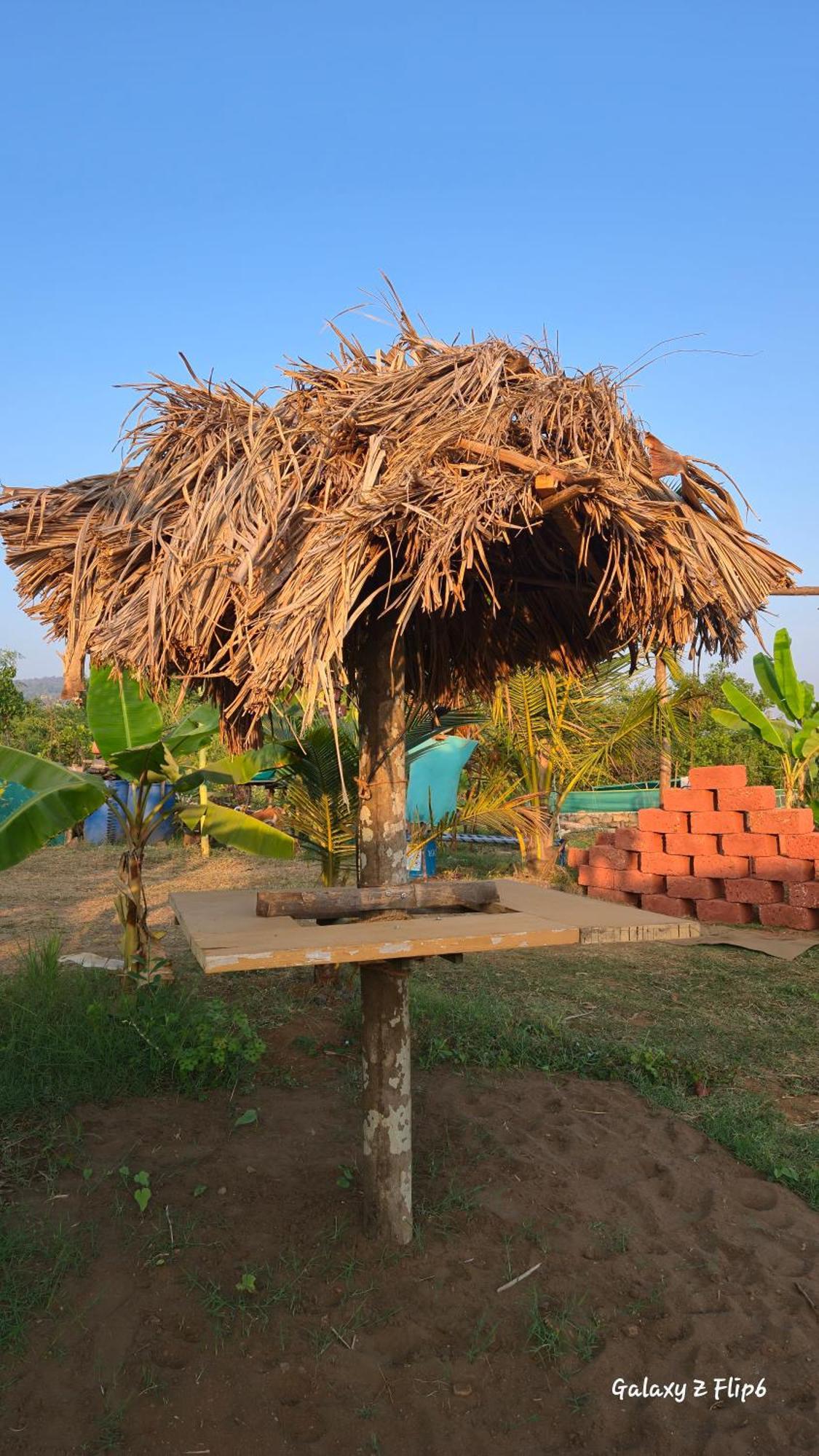 Sea Touch Beach Resort Harihareshwar Buitenkant foto