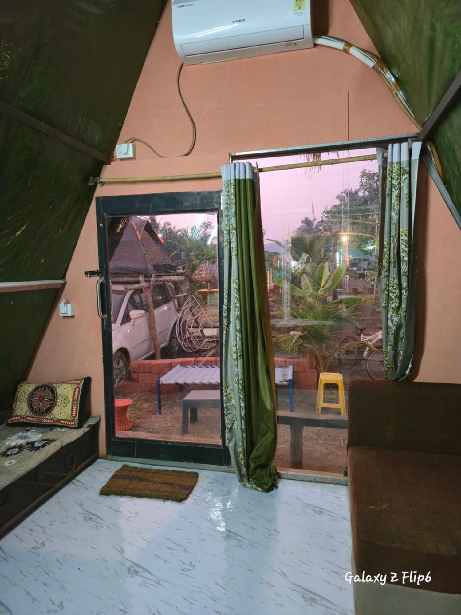 Sea Touch Beach Resort Harihareshwar Kamer foto